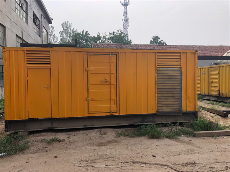 荷塘柴油发电机如何判断新机油是否已经完全充满机油滤清器？